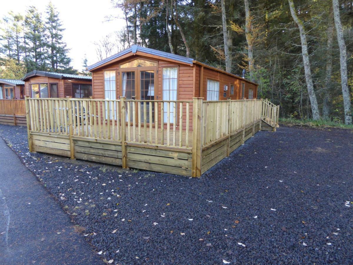 Lewis Lodge Perth Exterior photo